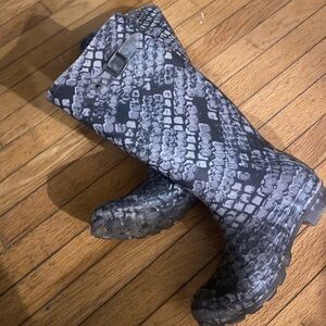 SOLD!!! Kamik python rain boots